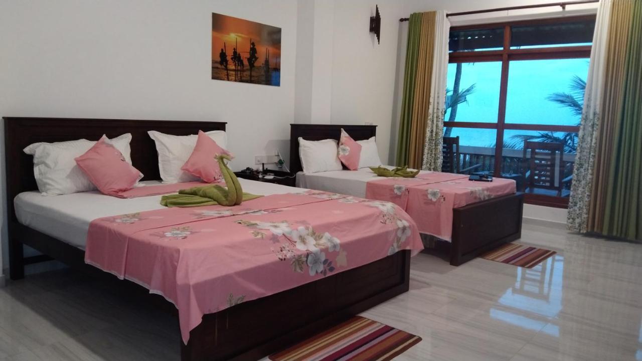 Relax Beach Resort Weligama Exterior foto