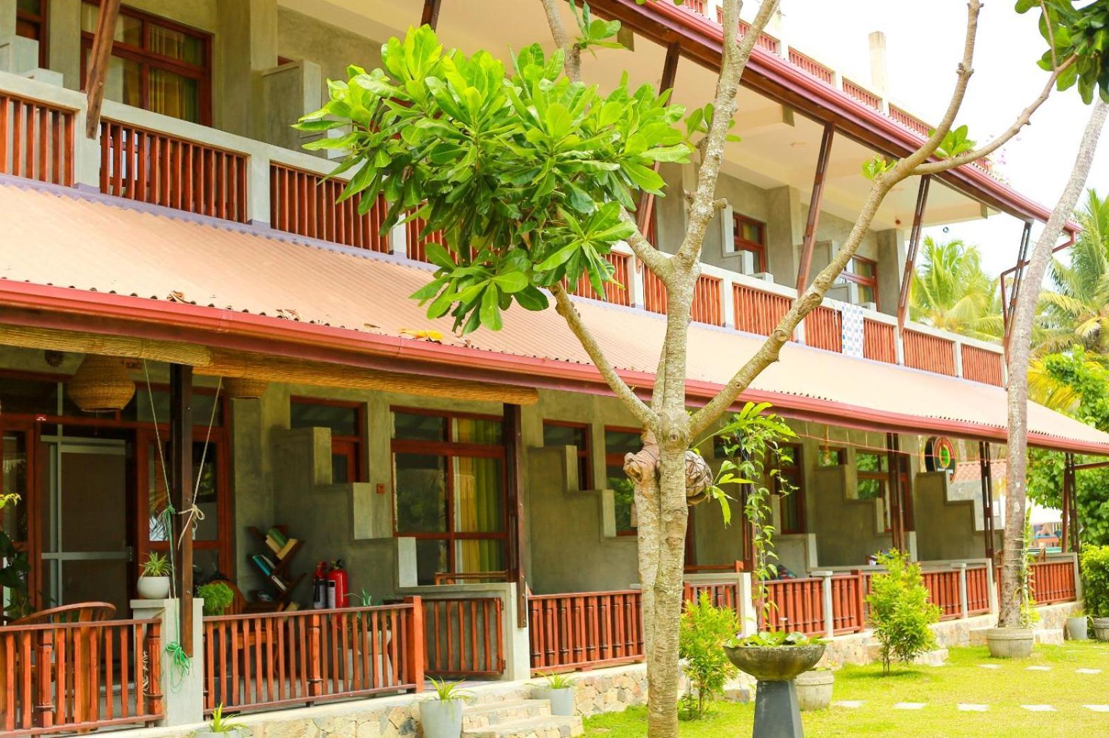 Relax Beach Resort Weligama Exterior foto